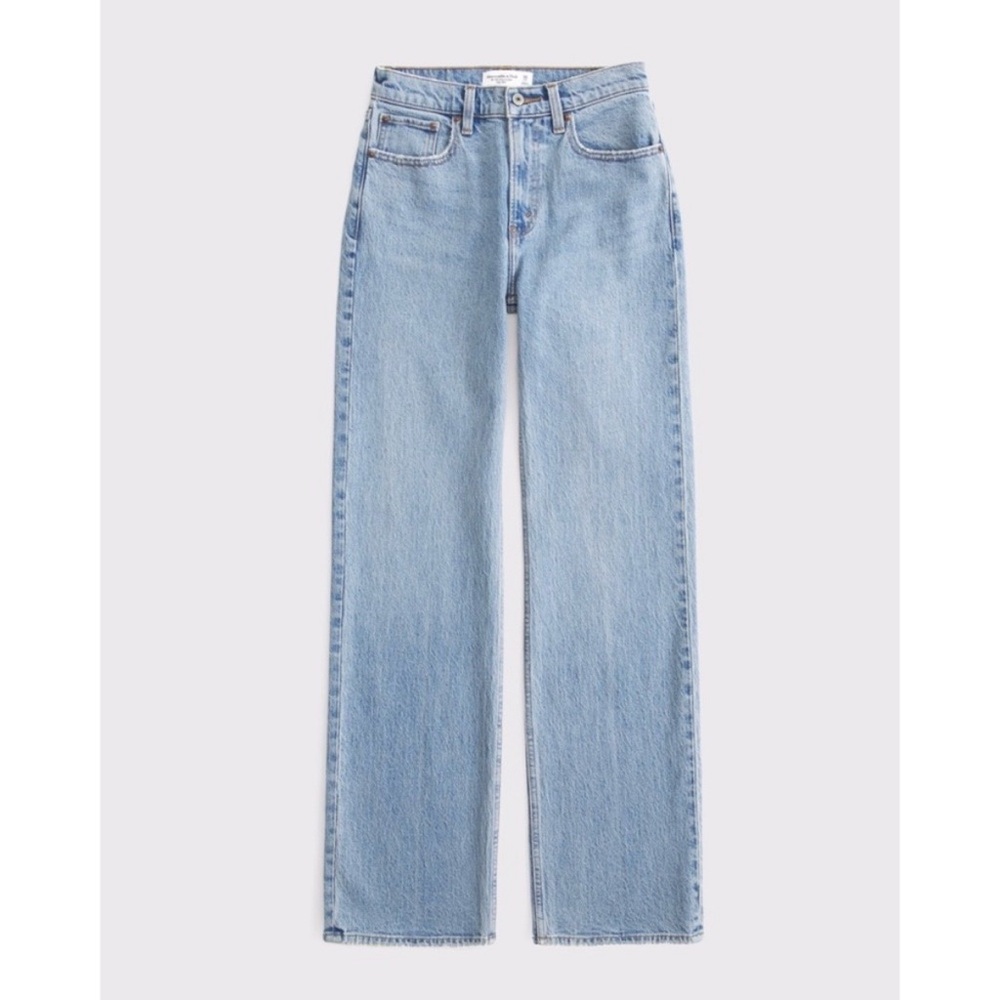 Abercrombie & Fitch Curve Love High Rise 90s Relaxed Jean in medium, size 23"
